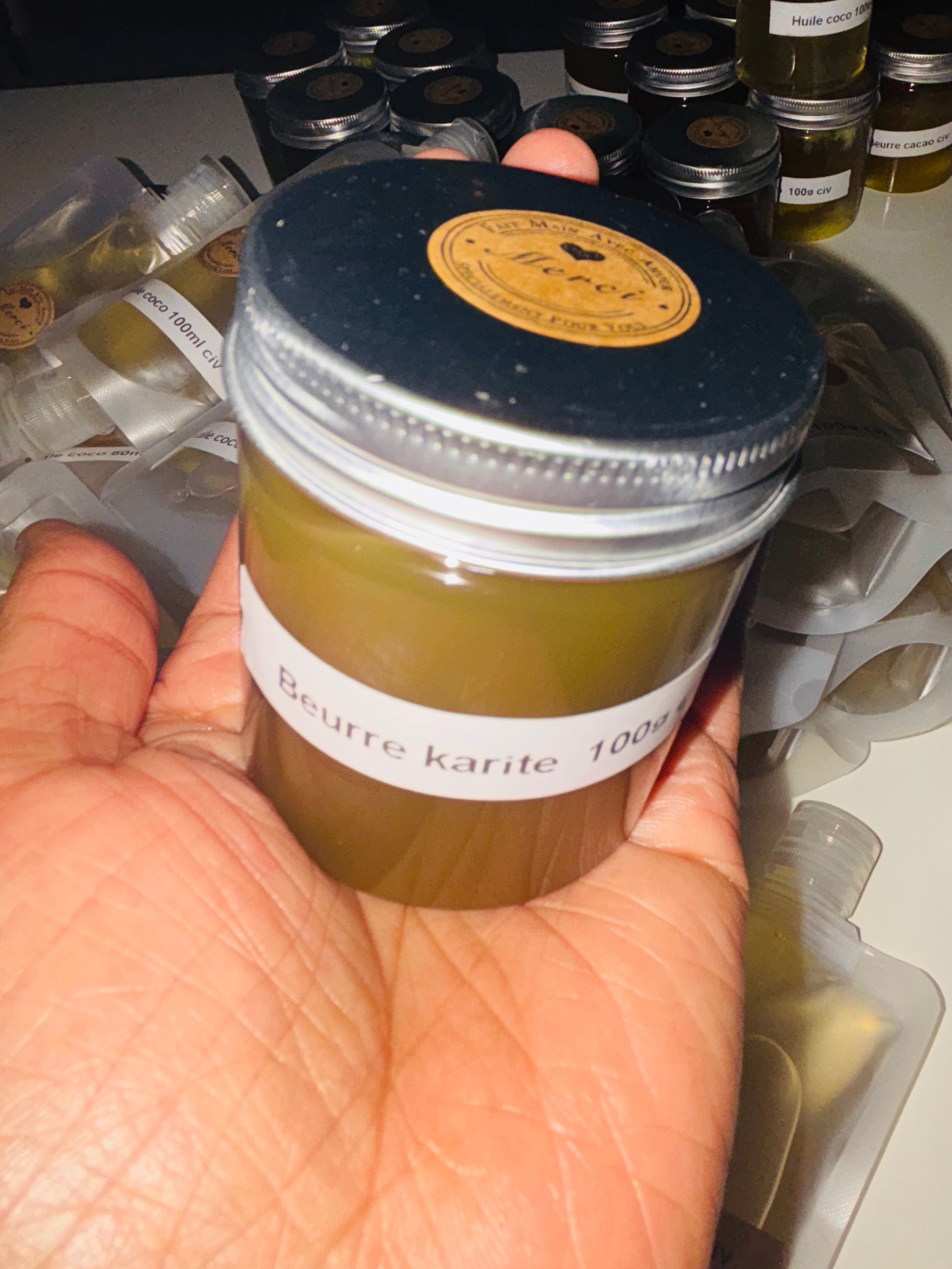 beurre de karite soin pour la peau et les cheveux